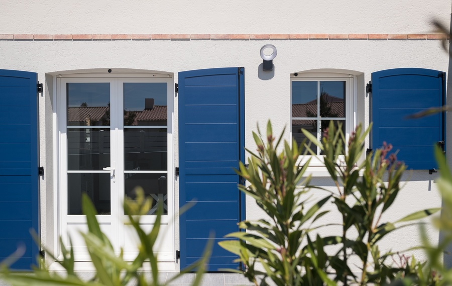 Nos modèles de volets battants personnalissables classiques ou contemporains à MONTS